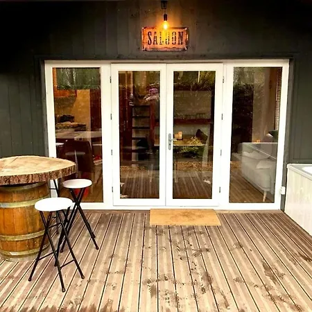 Cozy Wellness And Private Garden With Jacuzzi Sauna And Outdoor Bath Between Amsterdam Haarlem And Schiphol Airport Chalet