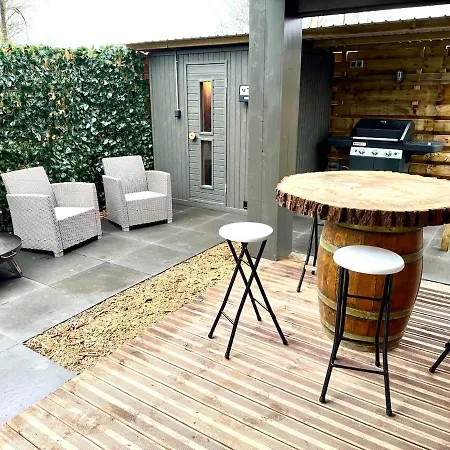 Cozy Wellness Chalet And Private Garden With Sauna And Outdoor Bath Between Amsterdam Haarlem And Schiphol Airport * Vijfhuizen