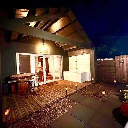 Cozy Wellness And Private Garden With Jacuzzi Sauna And Outdoor Bath Between Amsterdam Haarlem And Schiphol Airport Chalet *
