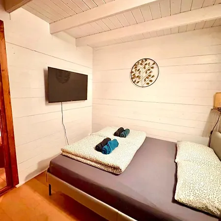 Chalet Cozy Wellness And Private Garden With Jacuzzi Sauna And Outdoor Bath Between Amsterdam Haarlem And Schiphol Airport