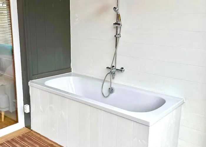 New Cozy And Private Garden With Sauna And Outdoor Bath Near Amsterdam Vijfhuizen