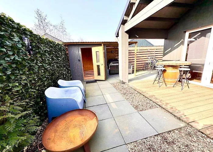 Chalet New Cozy And Private Garden With Sauna And Outdoor Bath Near Amsterdam Vijfhuizen