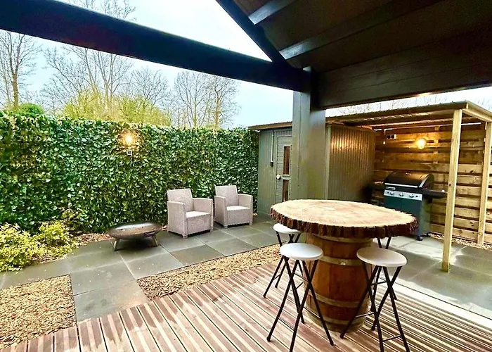 Chalet New Cozy And Private Garden With Sauna And Outdoor Bath Near Amsterdam Vijfhuizen