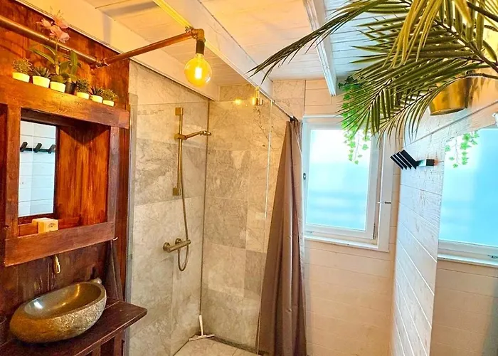 New Cozy And Private Garden With Sauna And Outdoor Bath Near Amsterdam